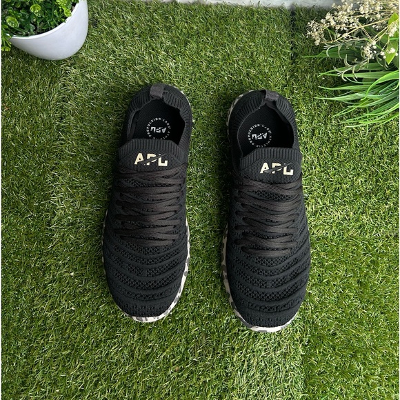 APL ATHLETIC PROPULSION LABS women TECHLOOM WAVE IN BLACK/Asteroid /Leopard 
9.5 - Picture 12 of 16